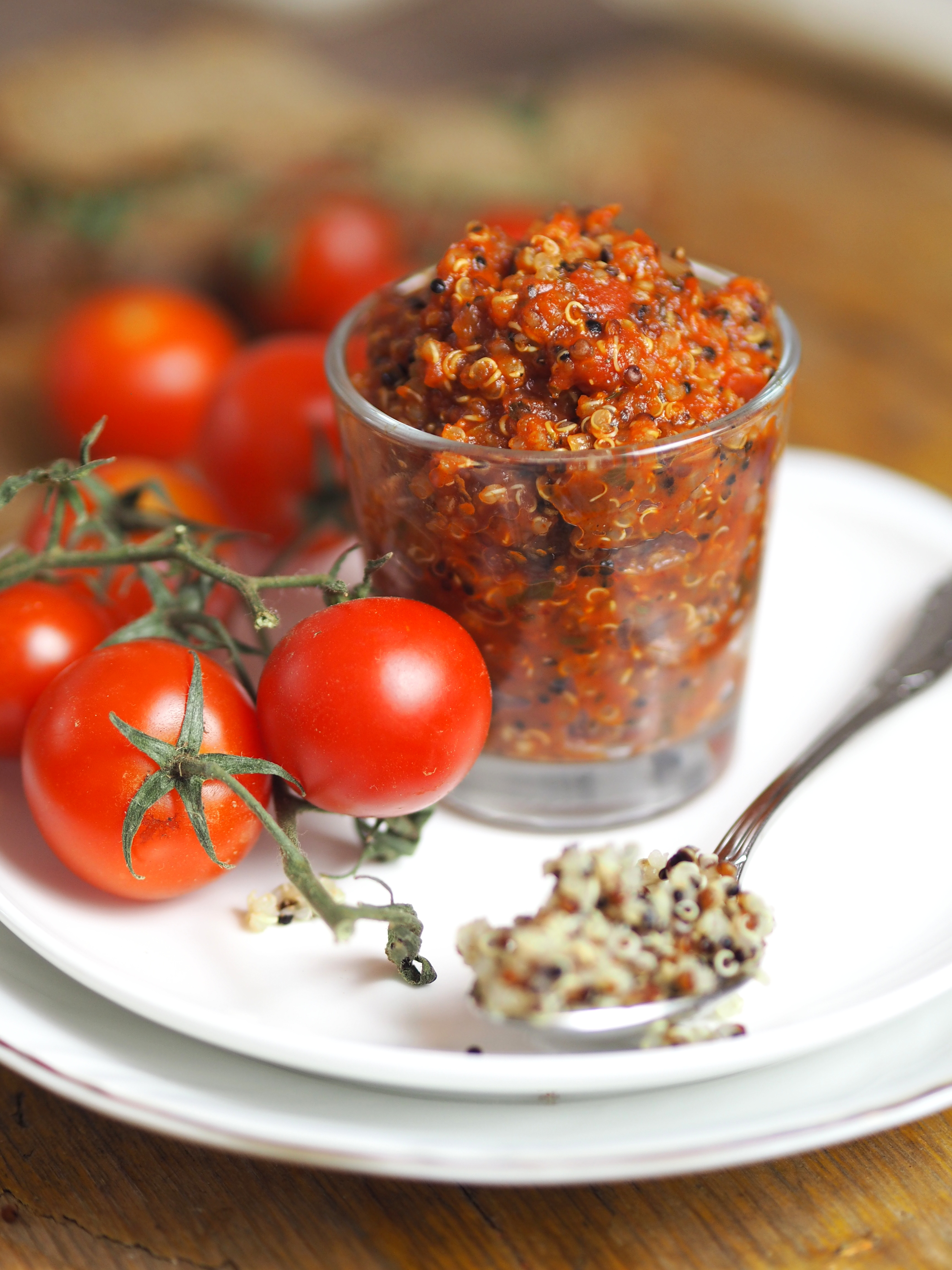 Tomaten-Quinoa Aufstrich | Nia Latea
