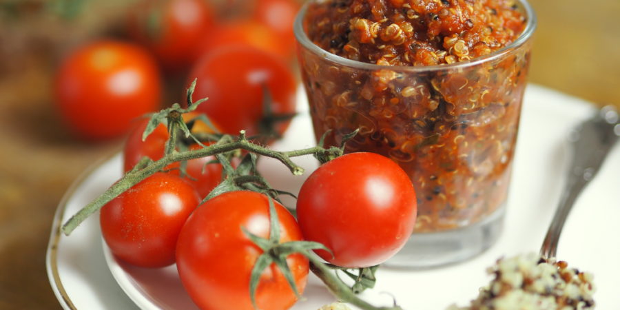 Tomaten-Quinoa Aufstrich