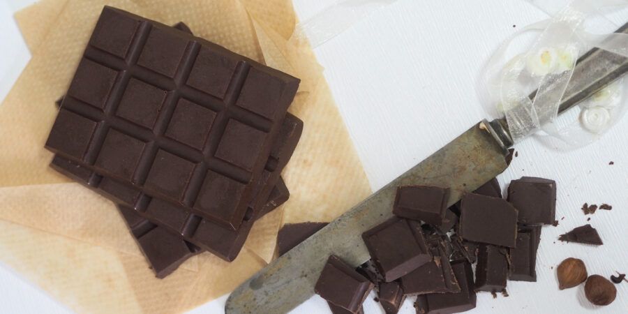 Selbstgemachte Schokolade I mit Agavendicksaft I vegan