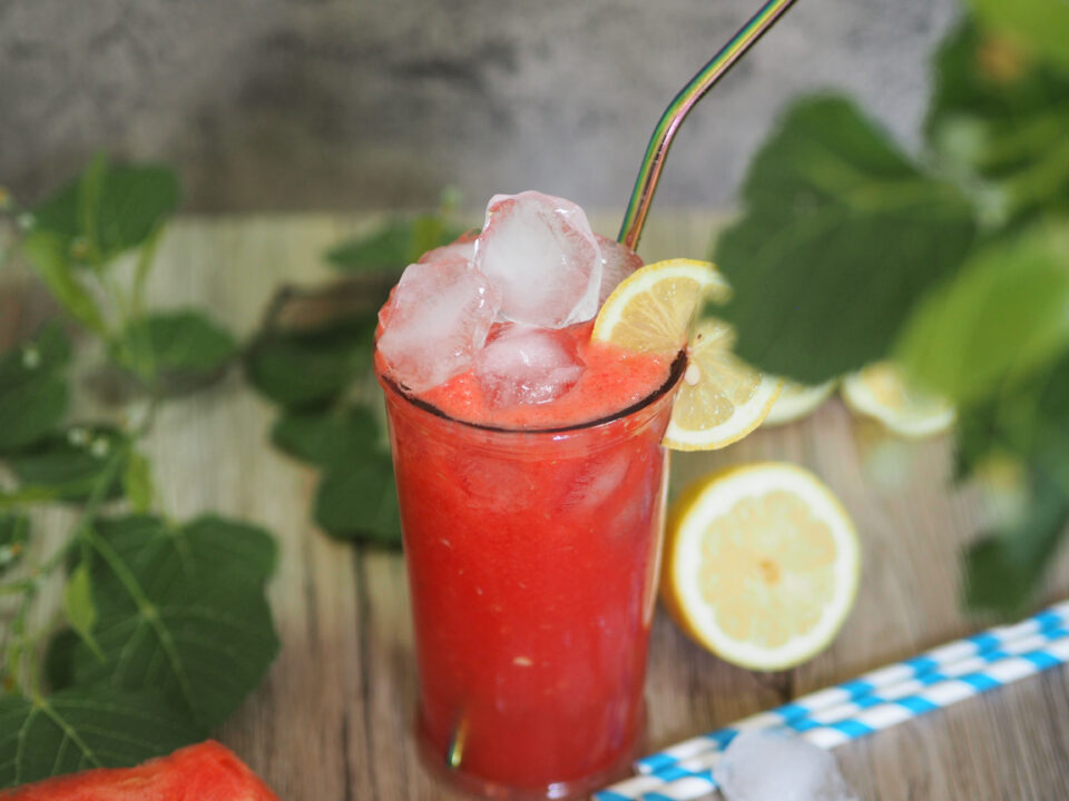 Limonade mit Wassermelone I erfrischend ohne Zucker